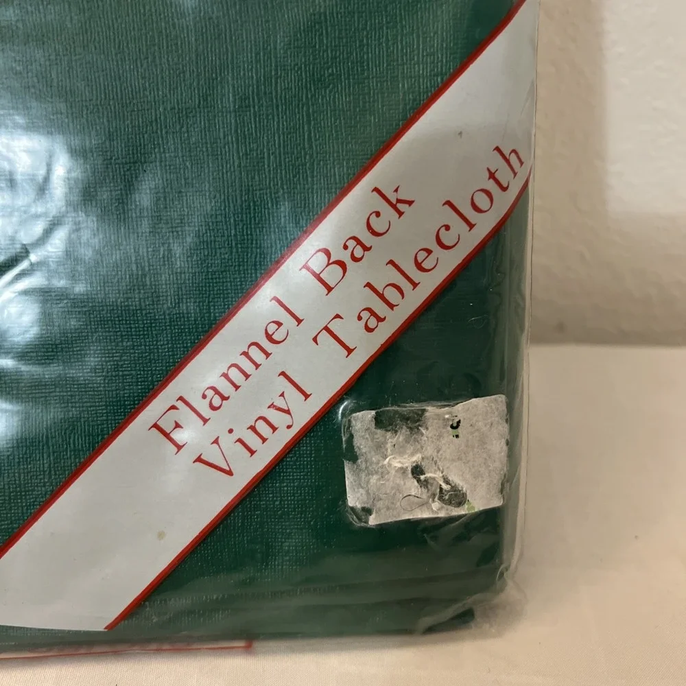 VTG NOS Christmas Holiday Vinyl Flannel Back Green Oblong Tablecloth‎ 52